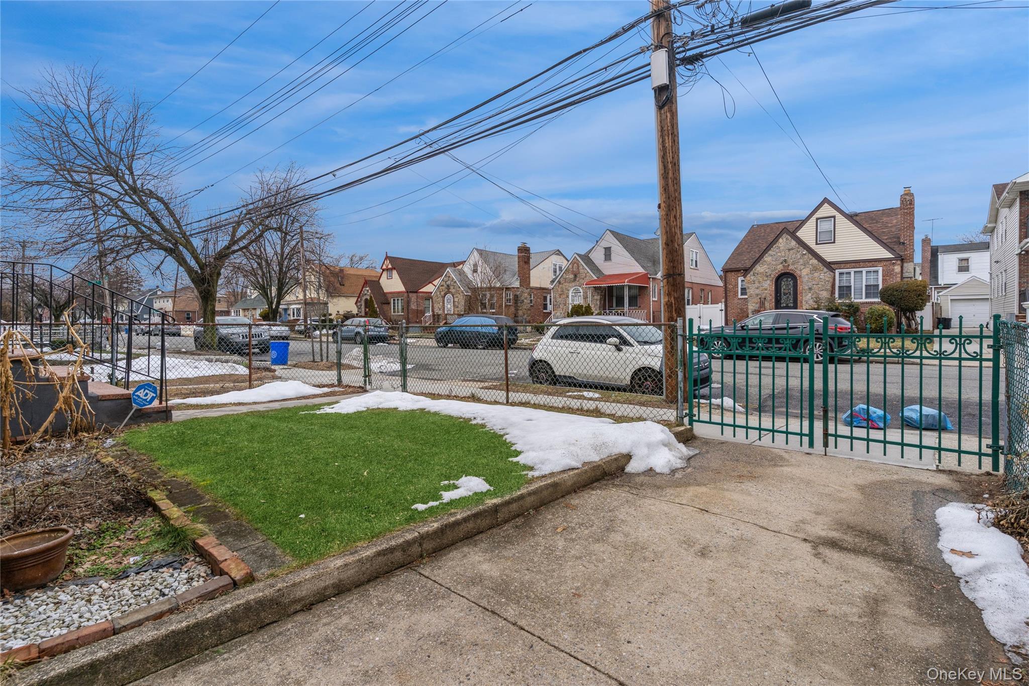 182 26 143rd Ave, Springfield Gardens, NY 11413 photo