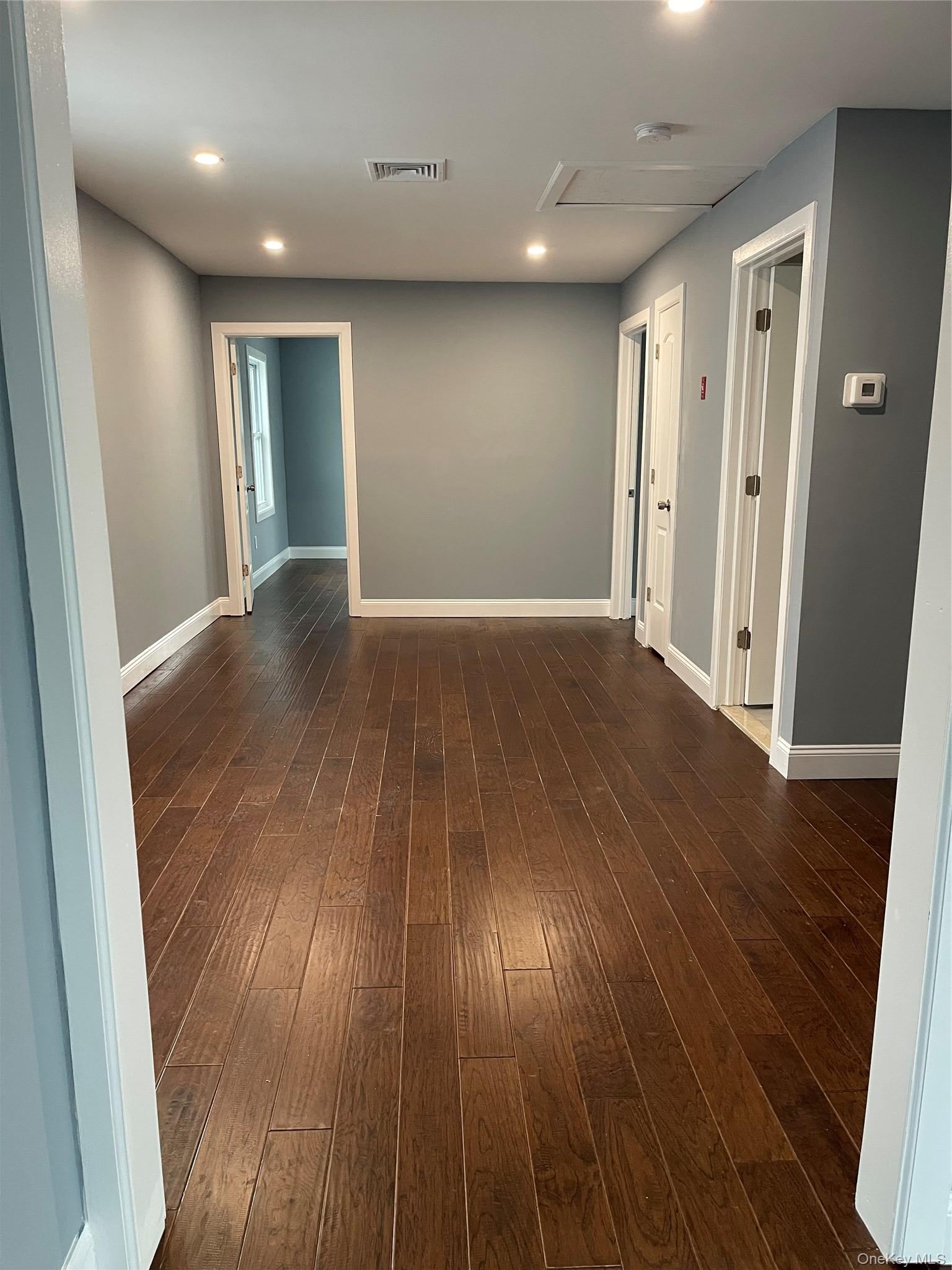 11 Covert St, Hempstead, NY 11550 photo