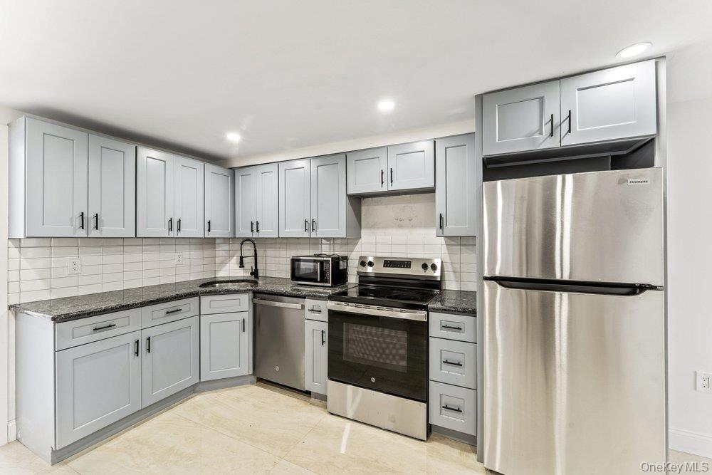 1107 Cross Bay Blvd, Broad Channel, NY 11693 photo