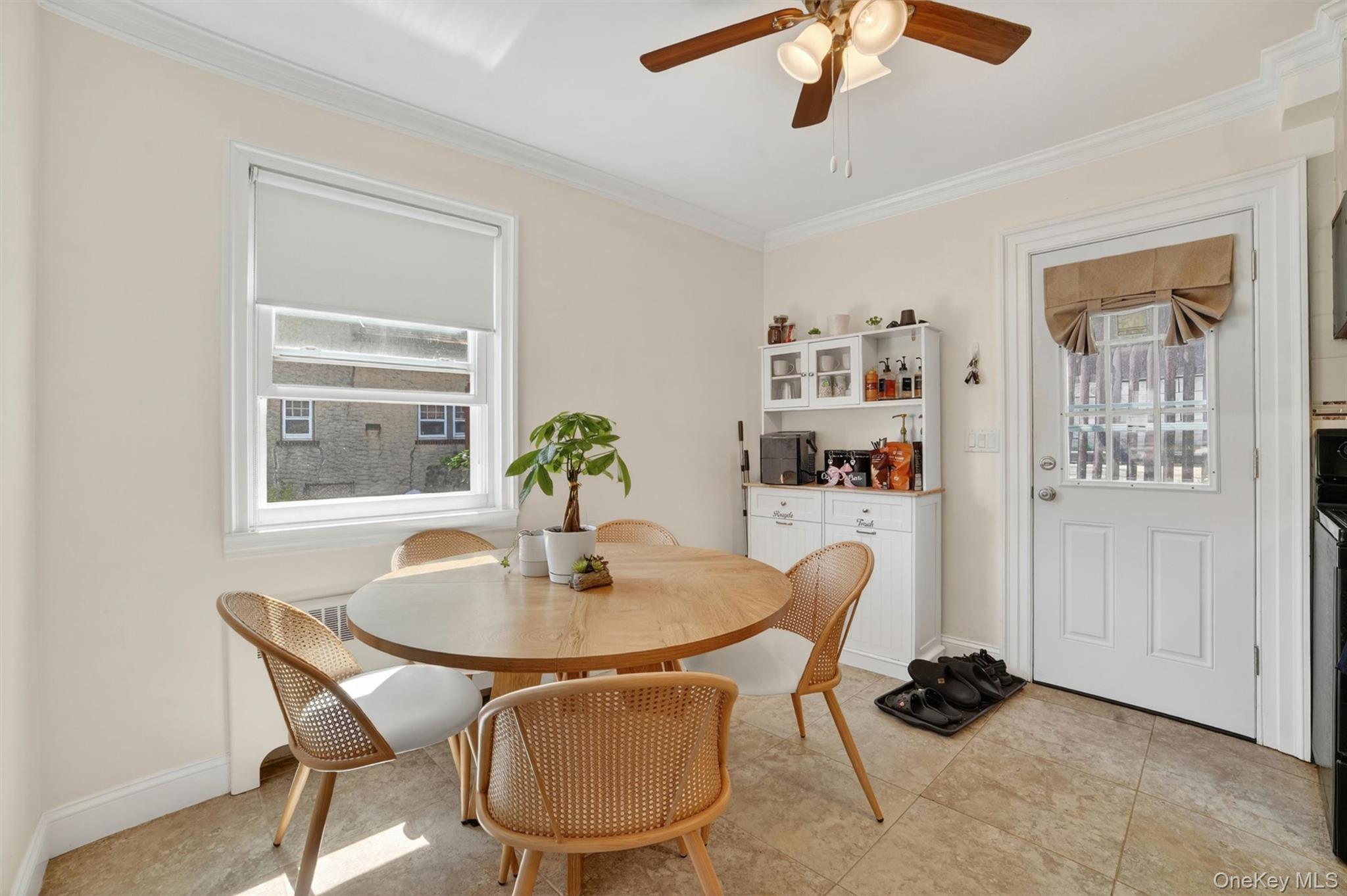 15 Halley St, Yonkers, NY 10704 photo