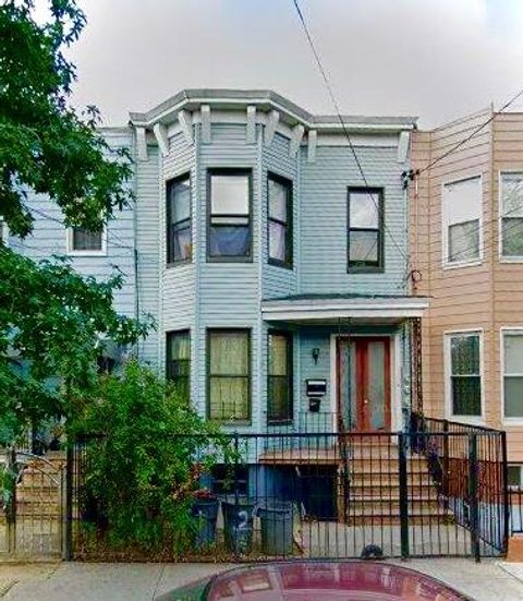 Duplex in Brooklyn NY 294 Autumn Avenue.jpg