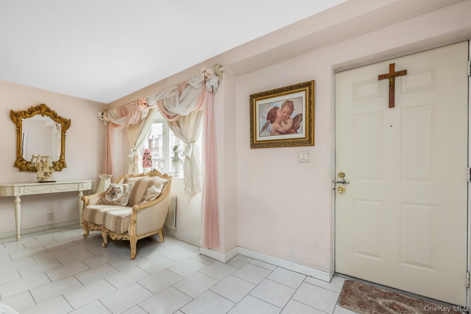69 11 62nd Dr, Middle Village, NY 11379 photo