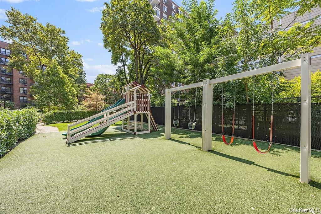 51 Avenue 4 R #87 10, Elmhurst, NY 11373 photo