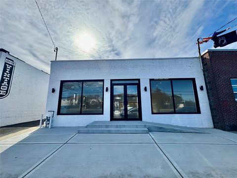 Business in Atlantic Beach NY 2005 Park Street 13.jpg