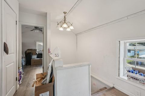 Duplex in Walden NY 30 Elm Street 35.jpg