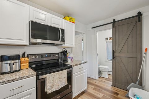Duplex in Walden NY 30 Elm Street 21.jpg
