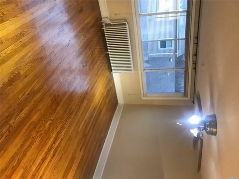 Apartment in Baldwin NY 2031 Milburn Ave 1.jpg