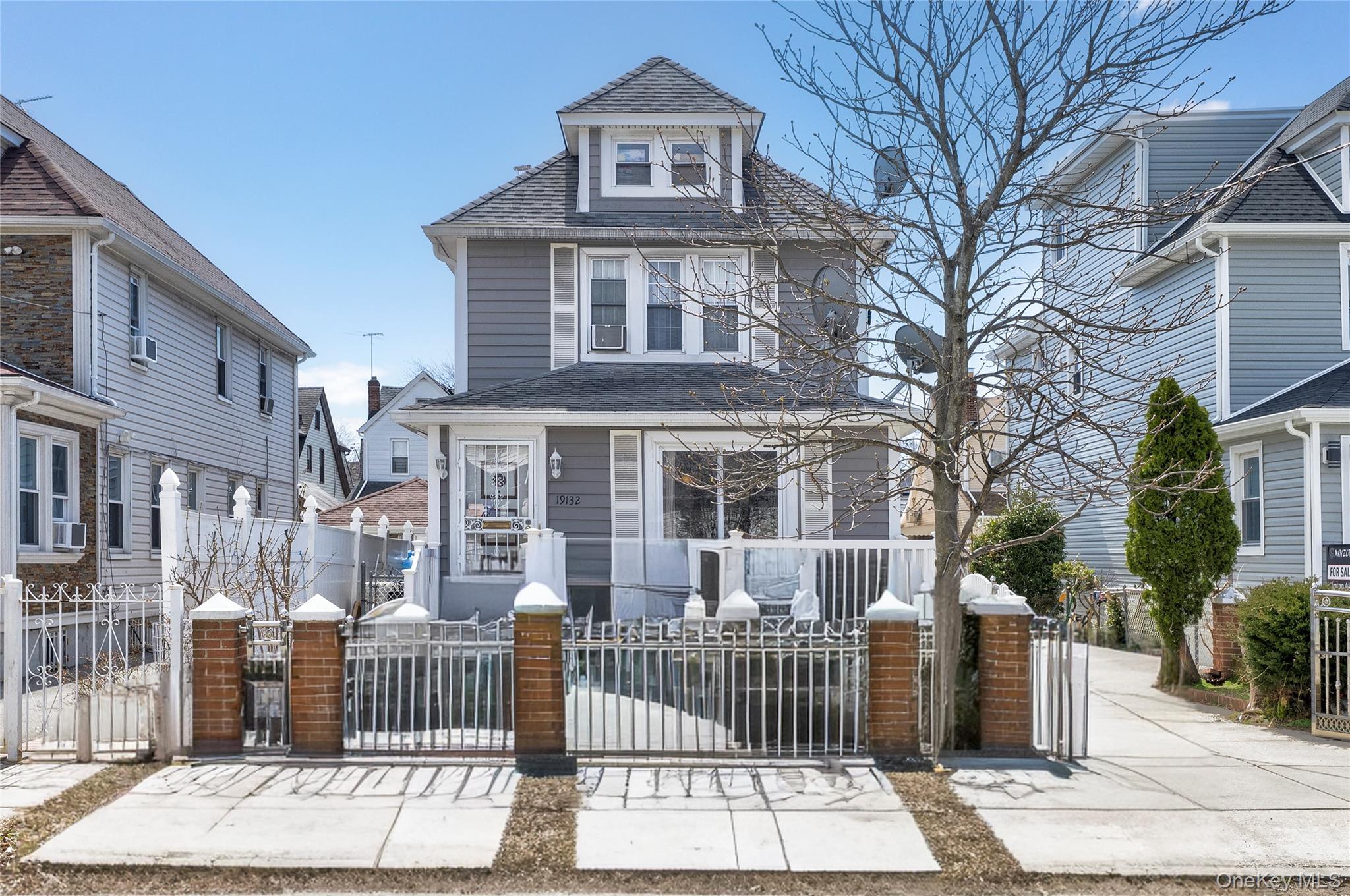 19132 113th Ave, Saint Albans, NY 11412