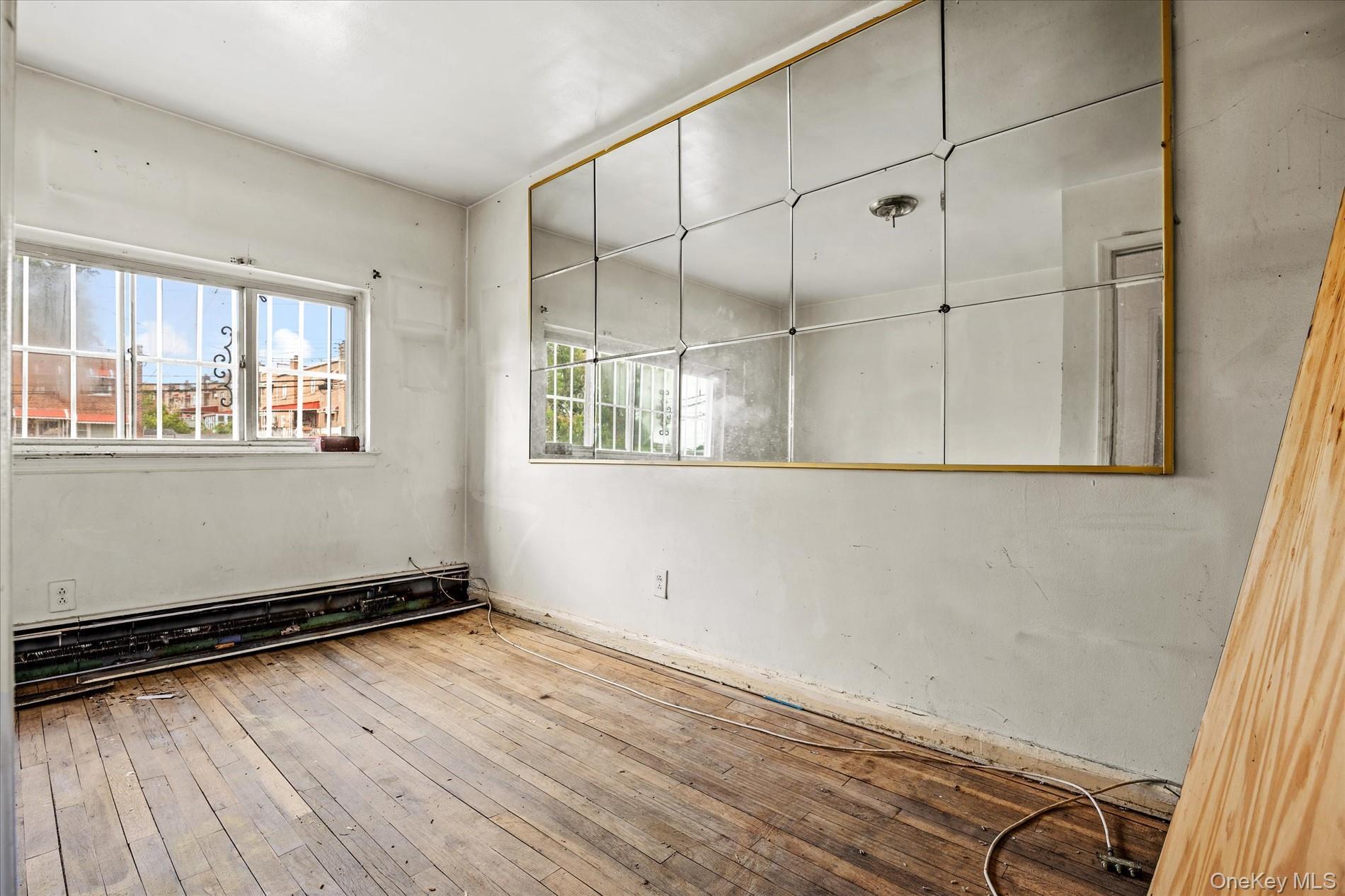 3768 Laconia Ave, Bronx, NY 10469 photo