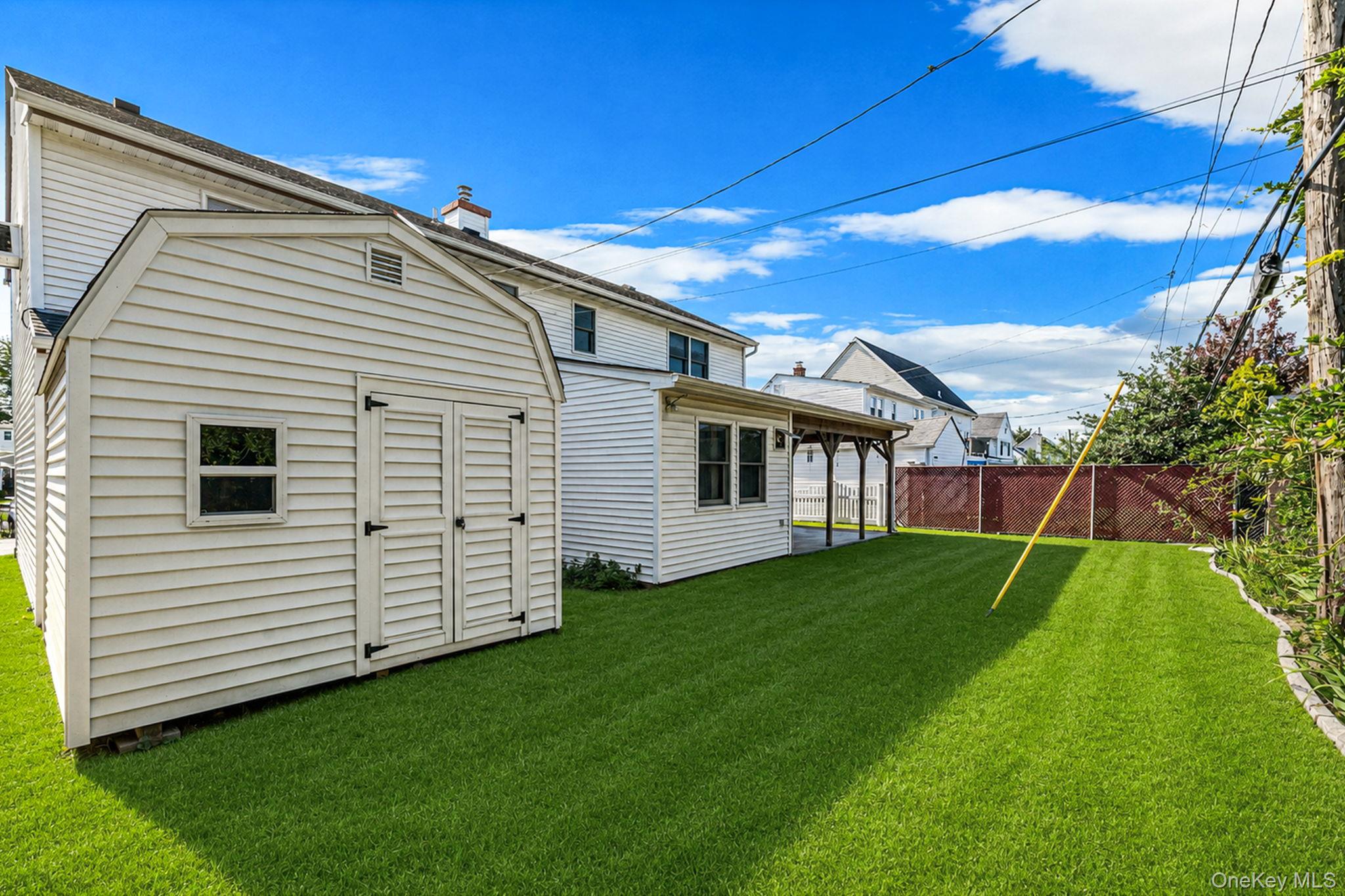 120 Ranch Ln, Levittown, NY 11756 photo