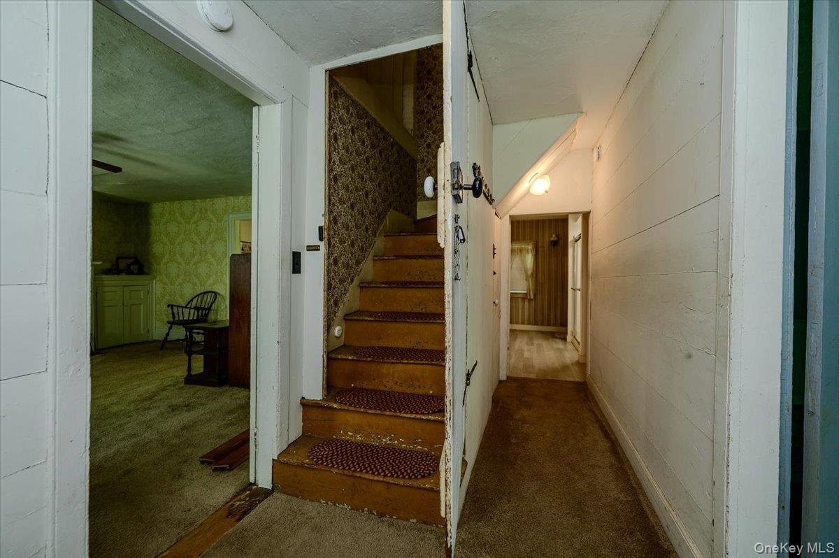 169 W Rogues Path, Huntington, NY 11743 photo