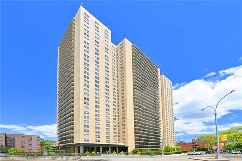 Stock Cooperative in Forest Hills NY 110-11 Queens Boulevard #8H.jpg