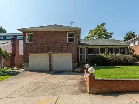 Single Family Residence in Bayside NY 222-60 Birmington Parkway.jpg