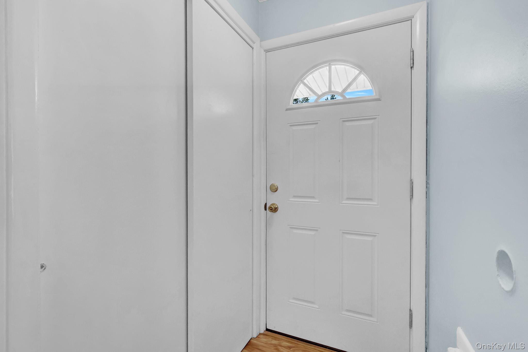 335 E State St, Long Beach, NY 11561 photo