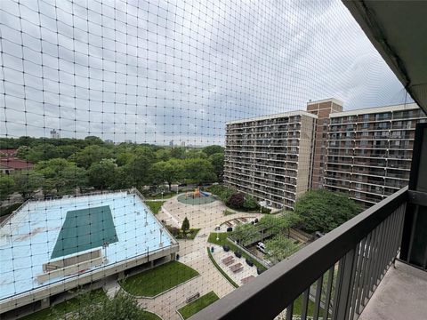 Condominium in Flushing NY 152-18 Union Turnpike #9P 15.jpg