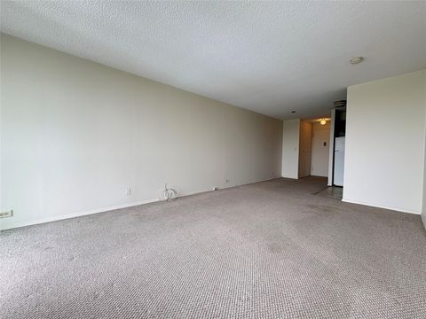 Condominium in Flushing NY 152-18 Union Turnpike #9P 21.jpg