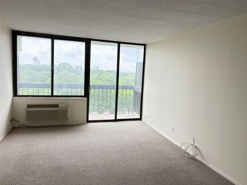 Condominium in Flushing NY 152-18 Union Turnpike #9P 20.jpg