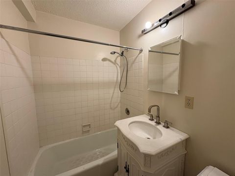 Condominium in Flushing NY 152-18 Union Turnpike #9P 23.jpg