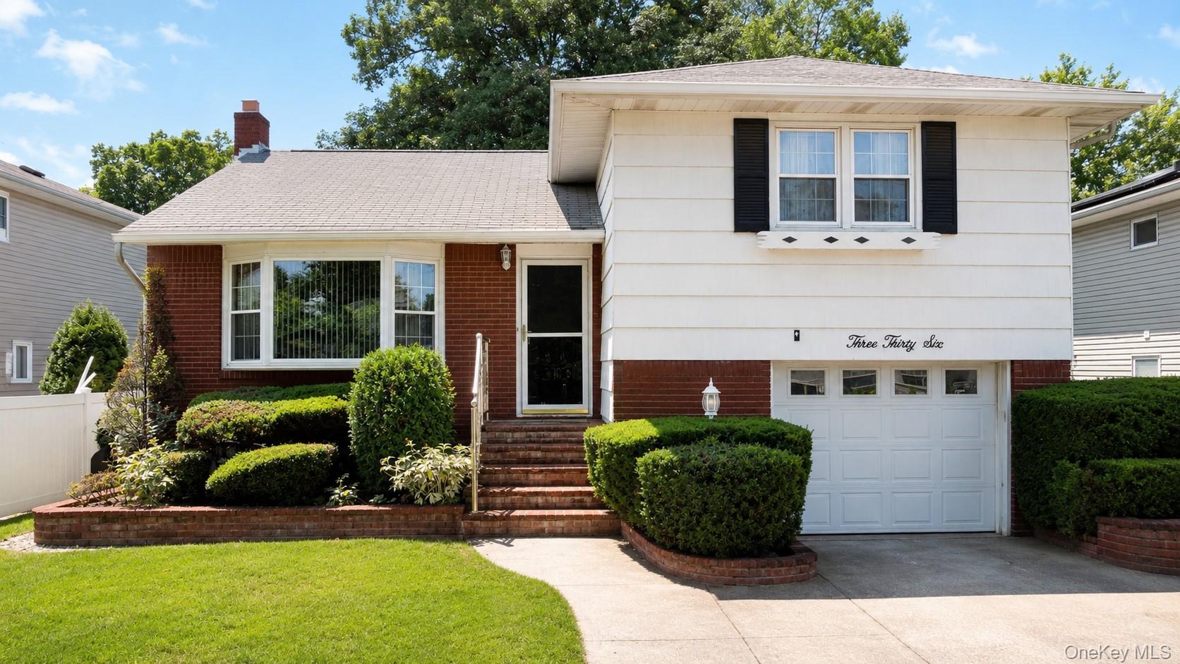 336 Valley Stream Blvd, Valley Stream, NY 11580