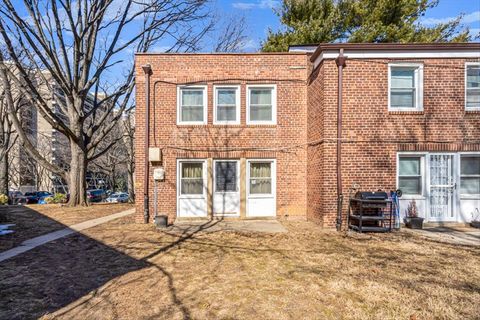 Stock Cooperative in Jamaica NY 150-66 Goethals Ave #56D 2.jpg