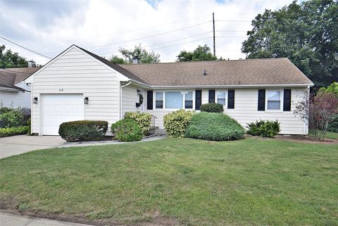 Single Family Residence in Valley Stream NY 218 Gibson Boulevard.jpg