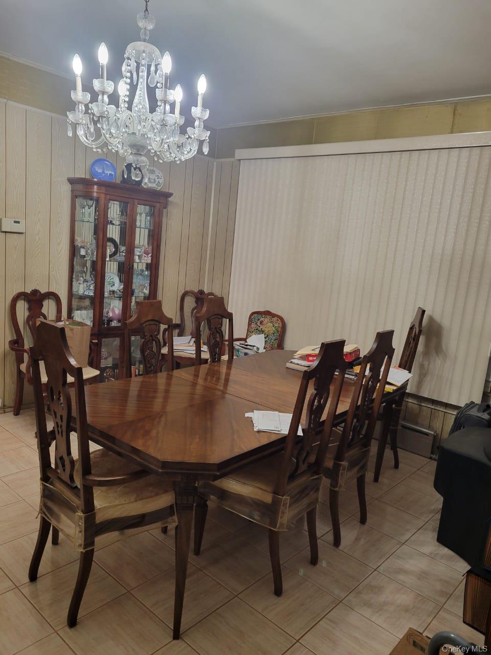 818 E 227th St, Bronx, NY 10466 photo
