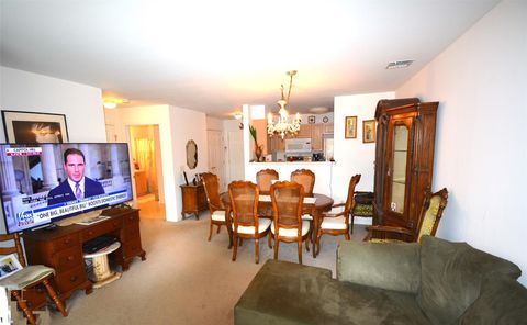 Condominium in Mount Kisco NY 200 Woodcrest Lane #222 3.jpg