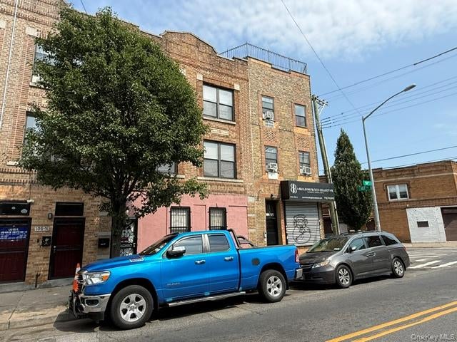 10653 150th St, Jamaica, NY 11435 photo