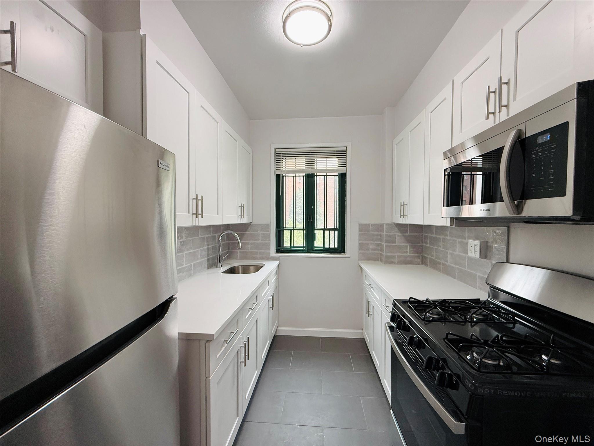 1705 Purdy St, Bronx, NY 10462
