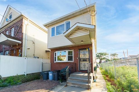 Duplex in Queens Village NY 10702 165th Street.jpg