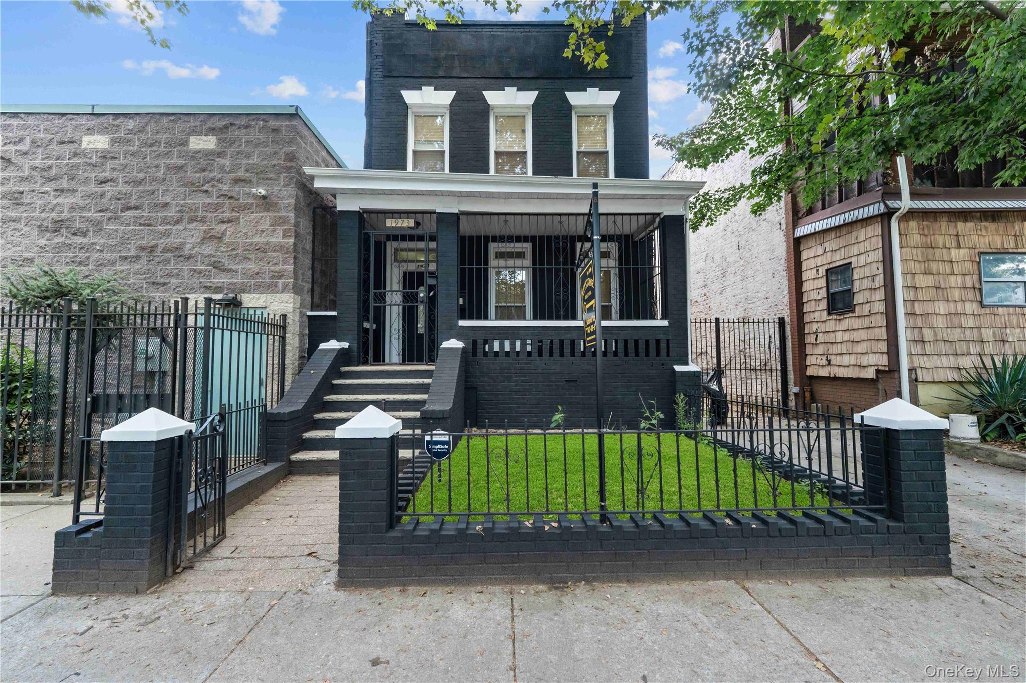 1973 Strauss St, Brooklyn, NY 11212