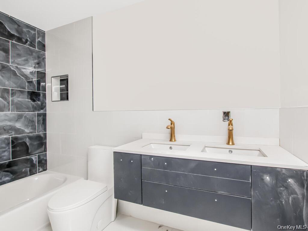 65 W 2nd St #6, Mount Vernon, NY 10550 photo