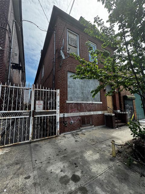 Townhouse in Bronx NY 526 Barretto Street.jpg