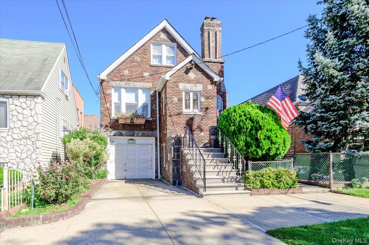 2222 Fenton Ave, Bronx, NY 10469