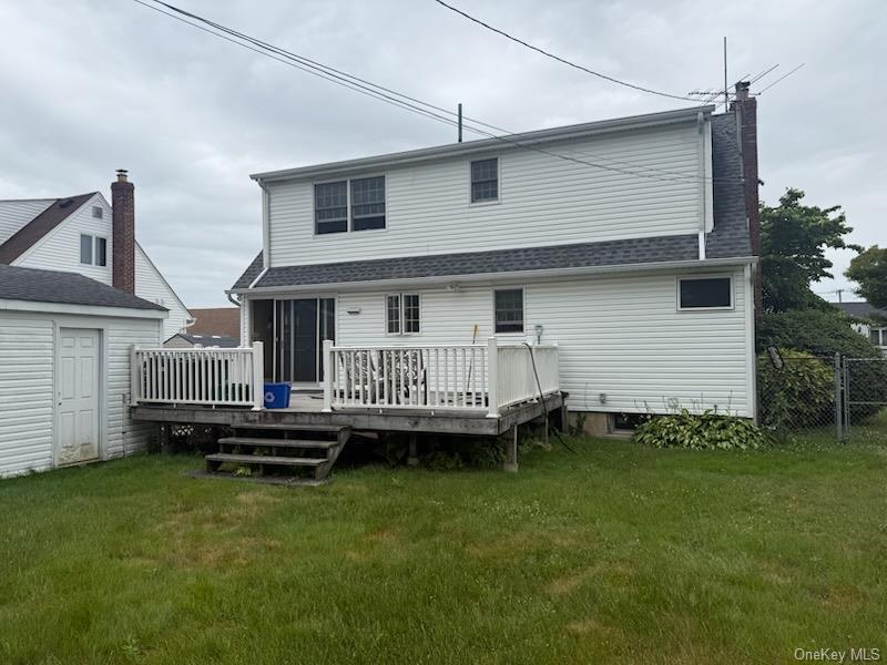 391 Ferris Rd, Seaford, NY 11783 photo