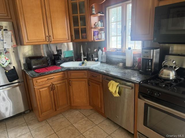 391 Ferris Rd, Seaford, NY 11783 photo