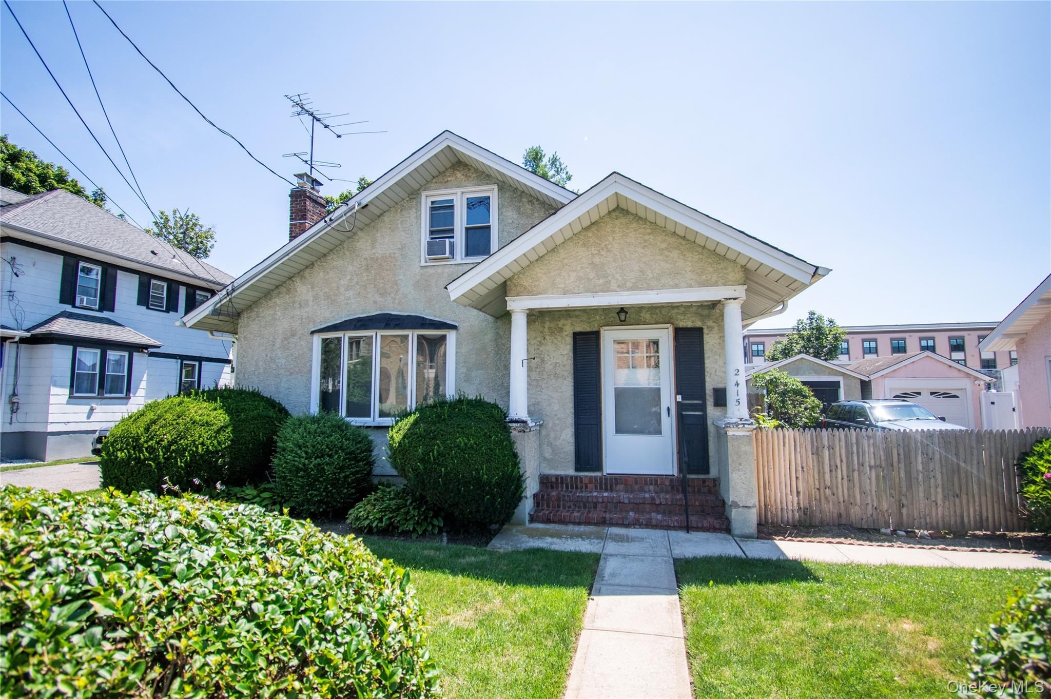 2415 Gale Ave, Baldwin, NY 11510