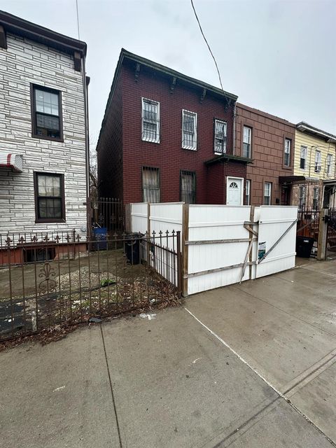 Single Family Residence in Brooklyn NY 303 Hendrix Street.jpg