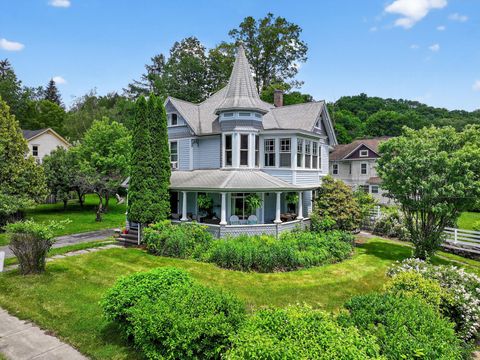 Single Family Residence in Margaretville NY 144 Walnut Street.jpg