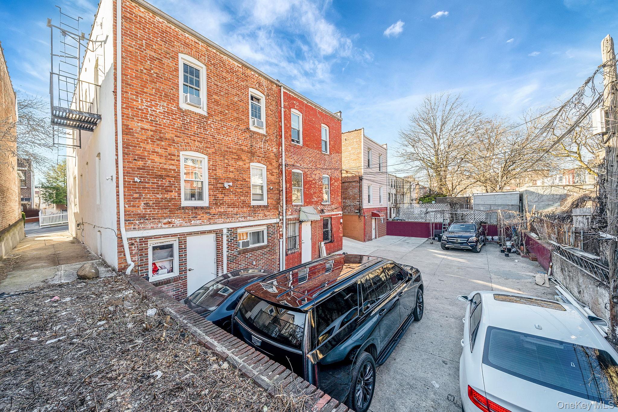 2545 98th St, East Elmhurst, NY 11369 photo