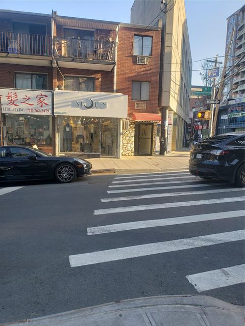 Multi Family in Flushing NY 135-10 37th Avenue.jpg