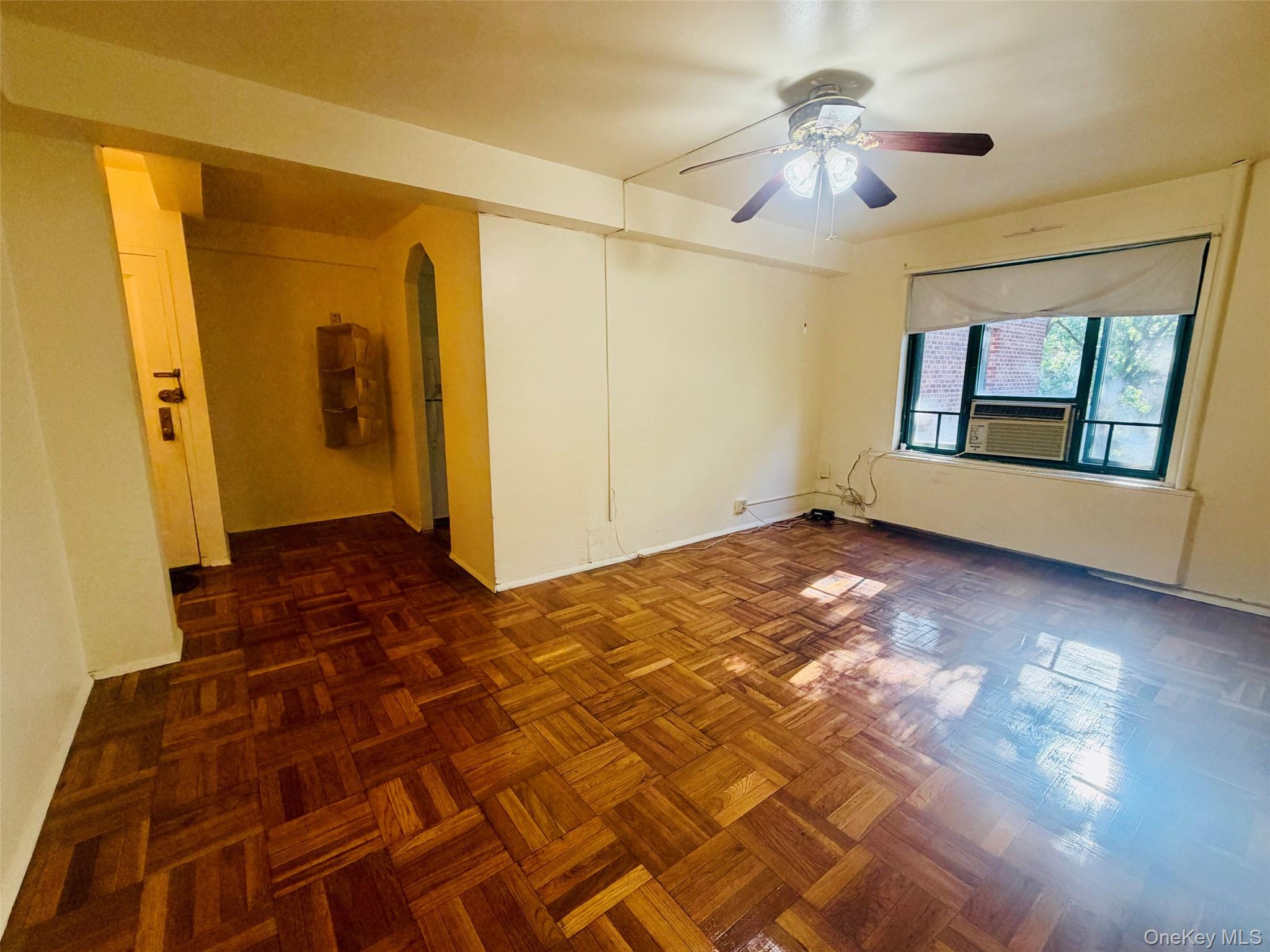 2049 Mcgraw Ave #6 H, Bronx, NY 10462 photo