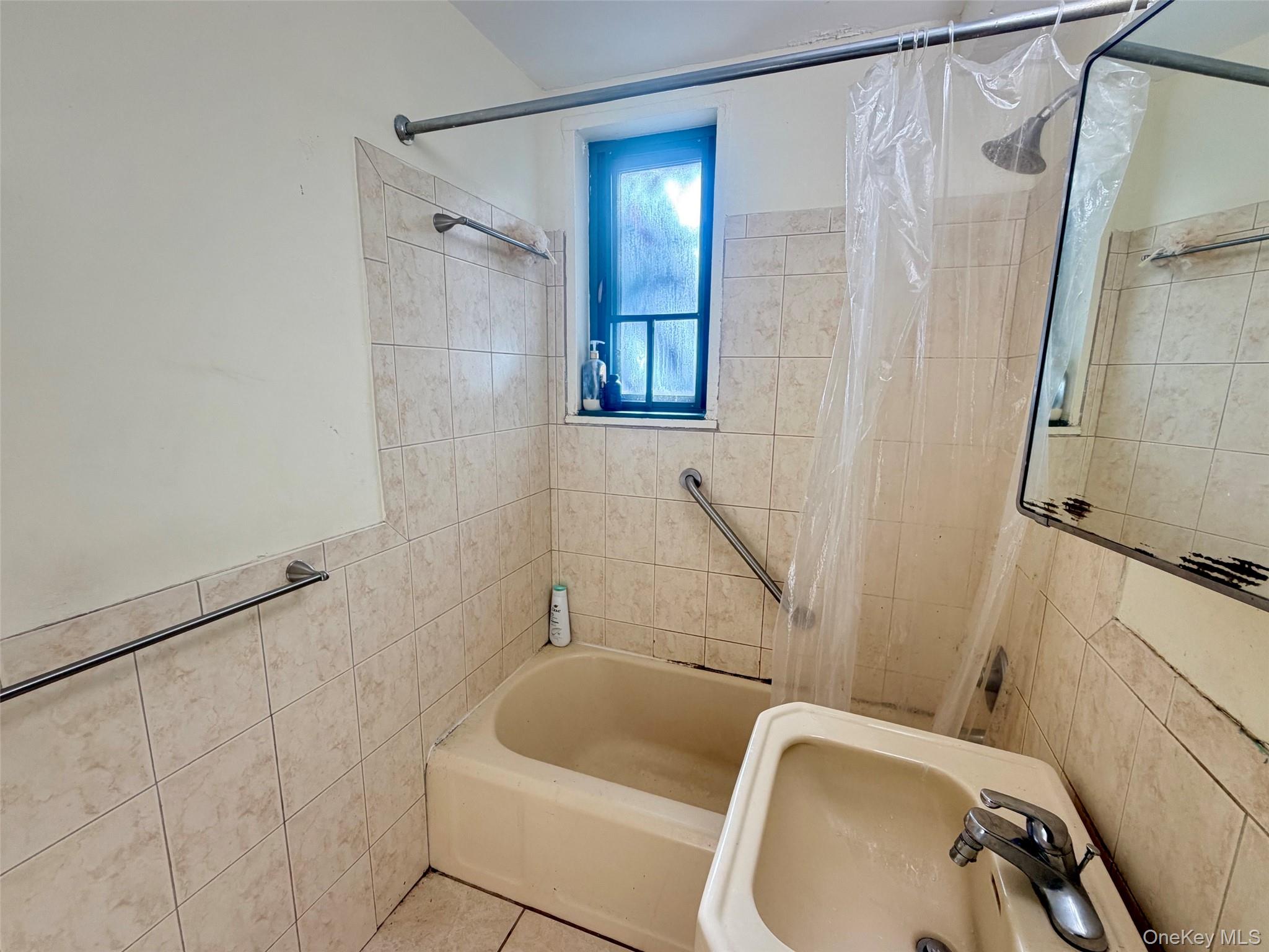 2049 Mcgraw Ave #6 H, Bronx, NY 10462 photo