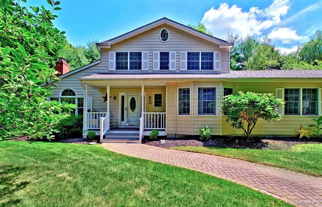 150 N Woods Dr, Wading River, NY 11792 photo