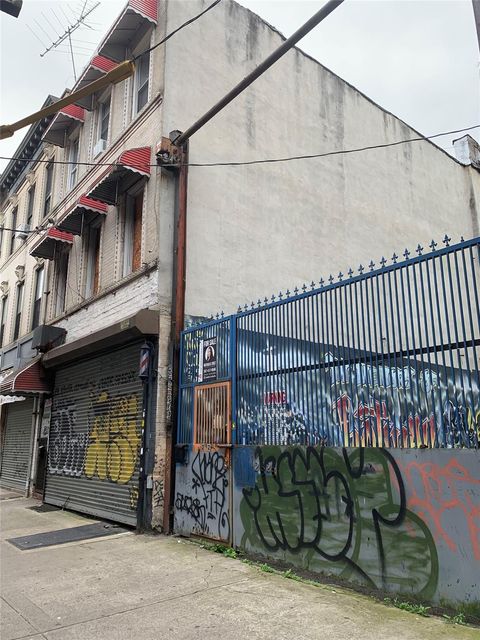  in Brooklyn NY 2828 Fulton Street.jpg