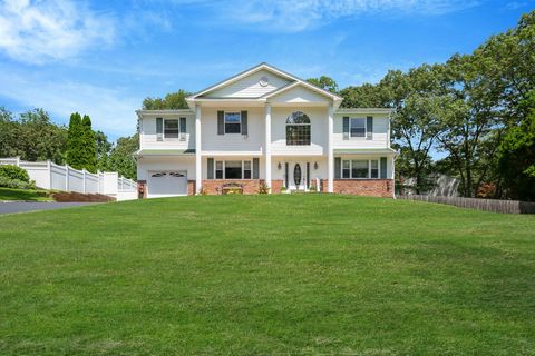 Single Family Residence in Smithtown NY 11 Dillmont Drive 9.jpg