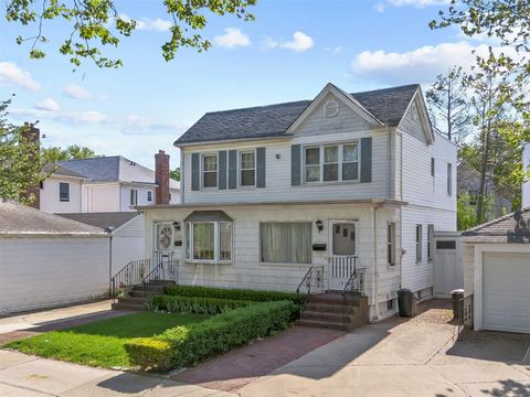 Single Family Residence in Brooklyn NY 1488 E 23rd Street.jpg