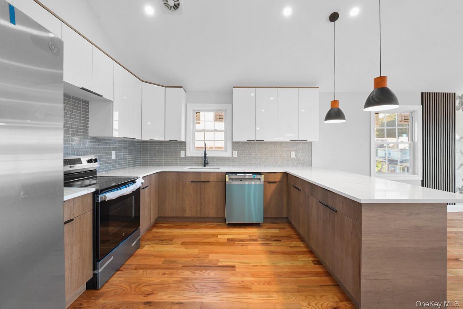 16905 104th Ave, Jamaica, NY 11433 photo