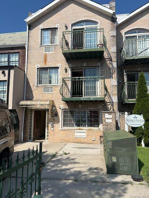 4 54th St, Brooklyn, NY 11203