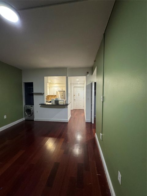 Condominium in Briarwood NY 143-41 84th Drive #1A 6.jpg
